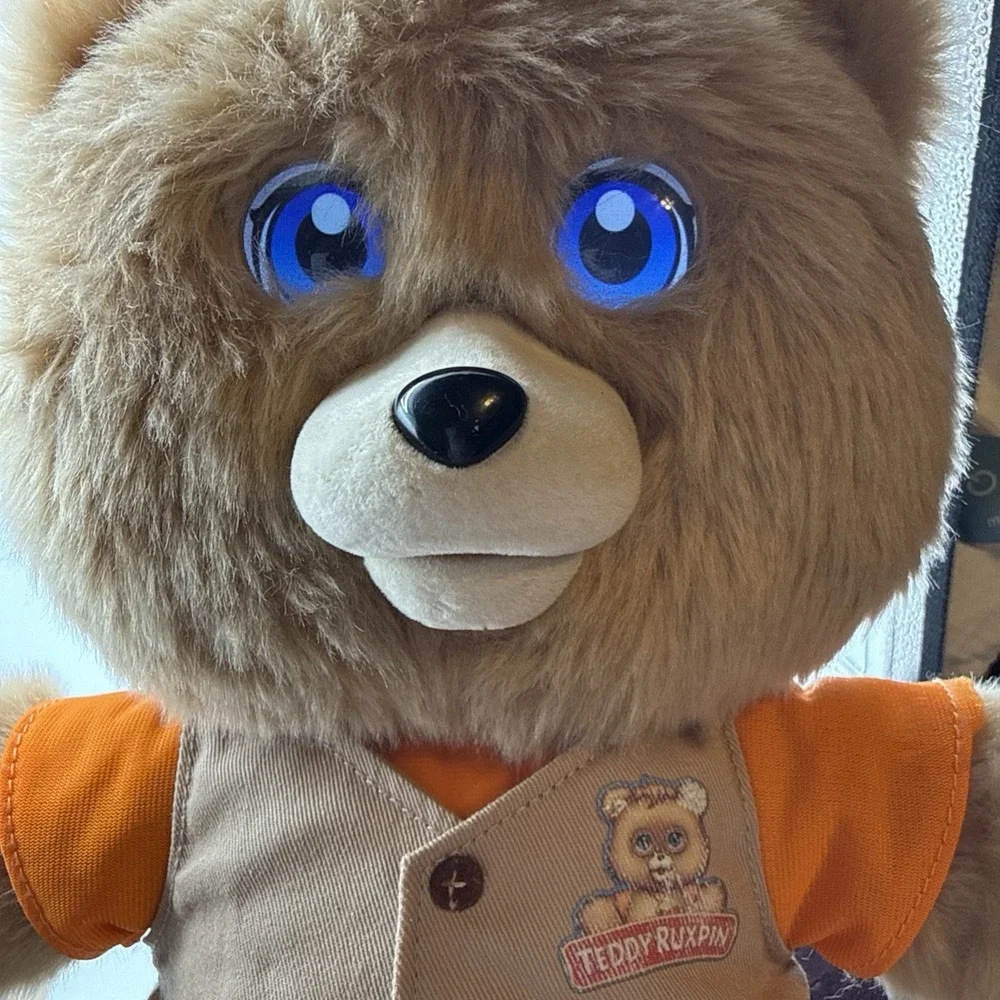 Teddy Ruxpin 2017 Animated Storytelling Bear Bluetooth LCD Eyes - Tested Working